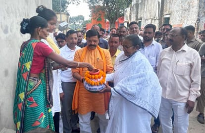 Officials should provide correct figures: Gulab Devi