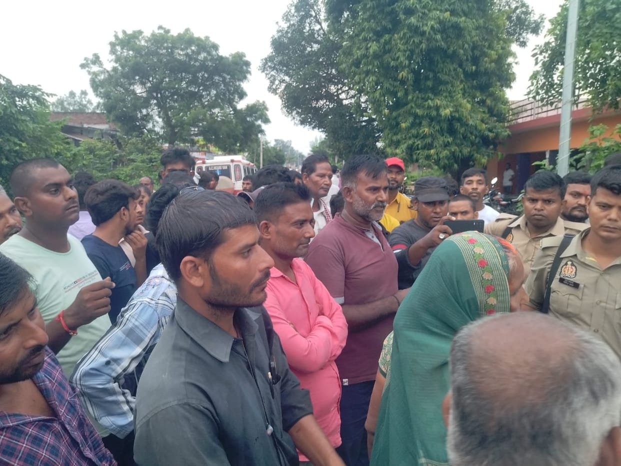 protested by keeping the dead body