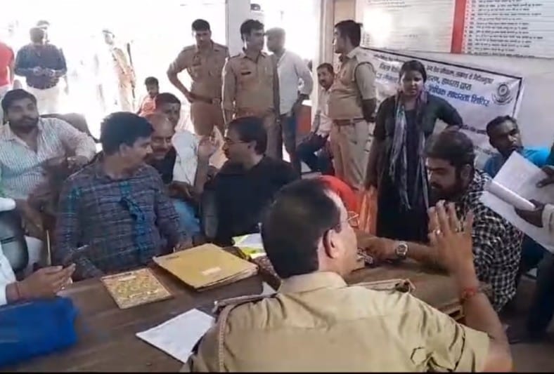 Two parties clash over land dispute, ruckus at the police station