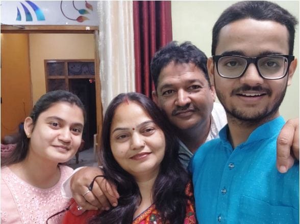 Om of Hathras got a package of Rs 50 lakh in IT company