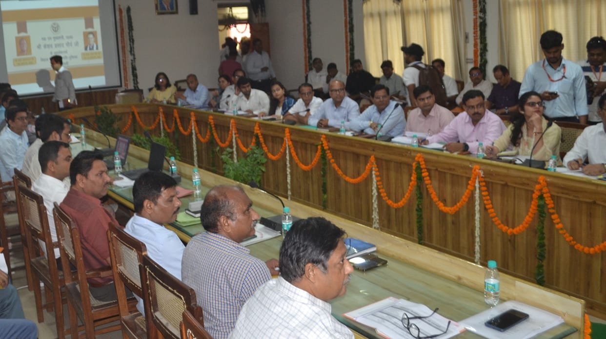 Deputy CM warns of strict action against officers and those taking bribes