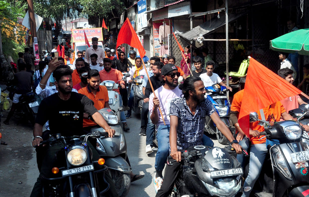 Shaurya Jagran Yatra received grand welcome in Srinagar and Devprayag
