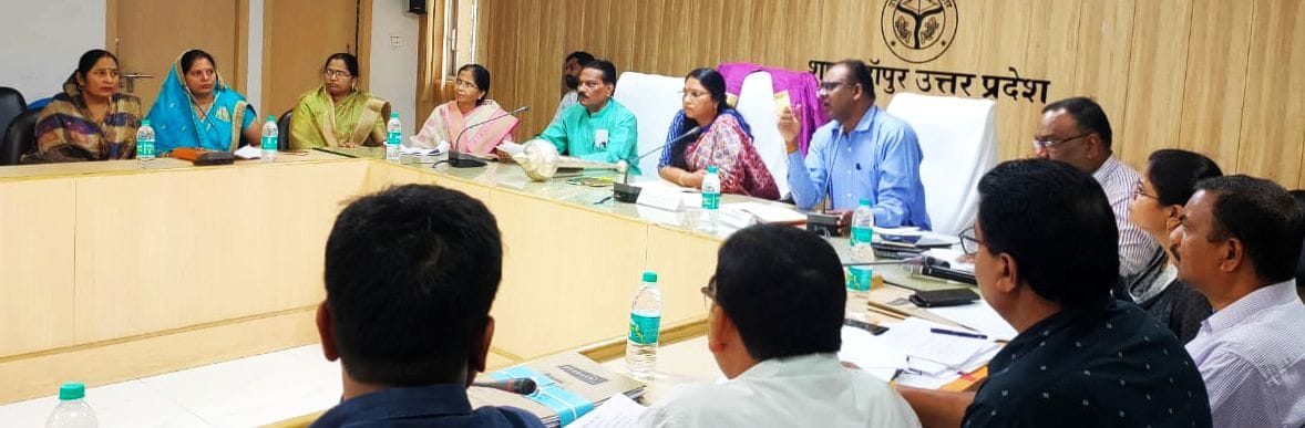 75% councilors boycotted the board calling the officers corrupt
