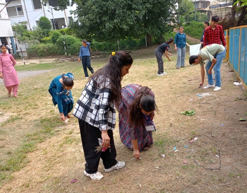 Serving others selflessly is the greatest quality of a human being: Neena