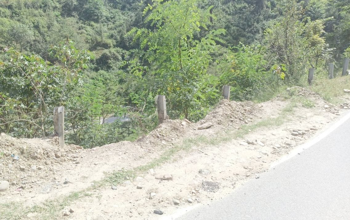 Crash barriers installed to prevent accidents are the target of thieves