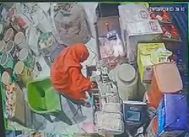 Woman stole Rs 90,000 from shop