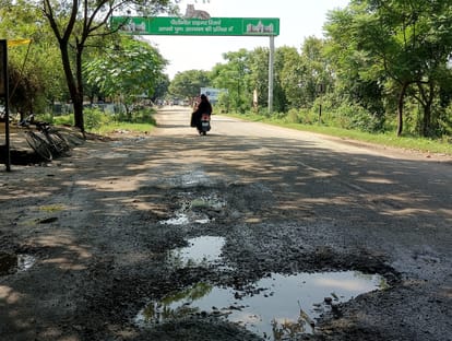 Madhotanda Road: The entire road is torn up, where and how will it be patched?