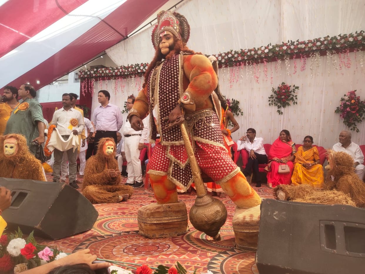 People of Kalwar community took out procession of Shri Balbhadra and Sahastrarjuna.