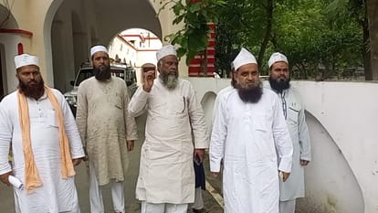 Land mafia keeping an eye on mosque land, demanding action from DM