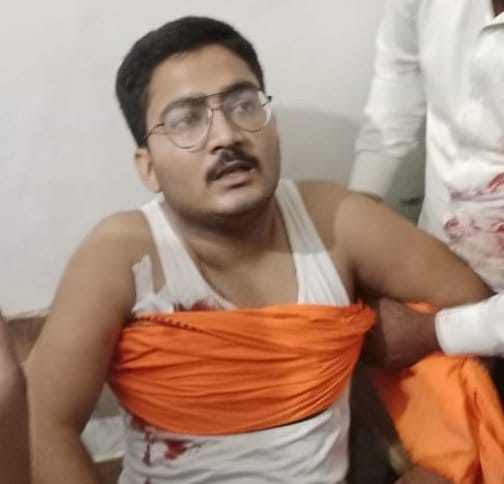 Grandson of Laxmanpur Pradhan Sangh President shot by masked miscreants