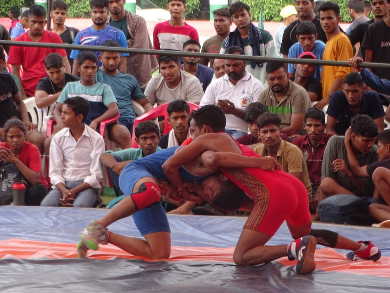 Dominance of wrestlers from Meerut and Gorakhpur in wrestling