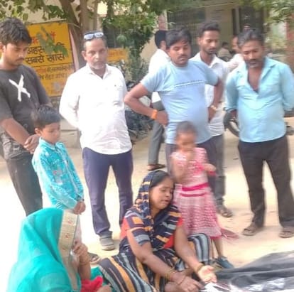 Three friends died after being crushed by an unknown vehicle on the National Highway