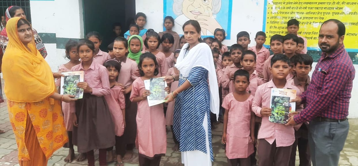 Children read morality lesson with entertainment