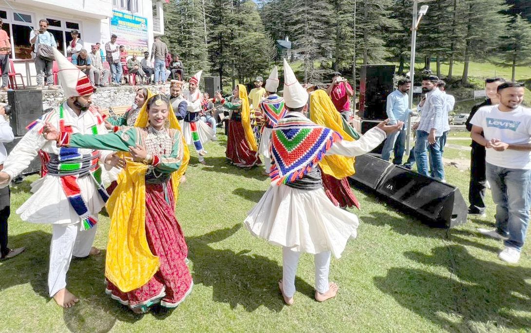 Tourism Day: Tourists danced to Pahari songs in Khajjiar.