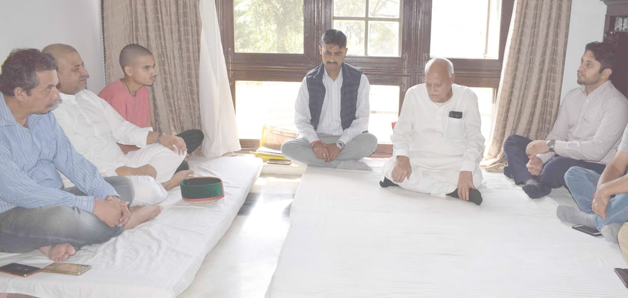 Legislative Assembly Speaker, Agriculture Minister reached MLA Neeraj's house to console him
