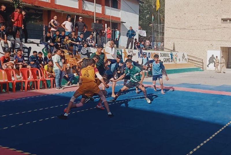 Jogindernagar in badminton, Mahunag enters second round in Kho-Kho
