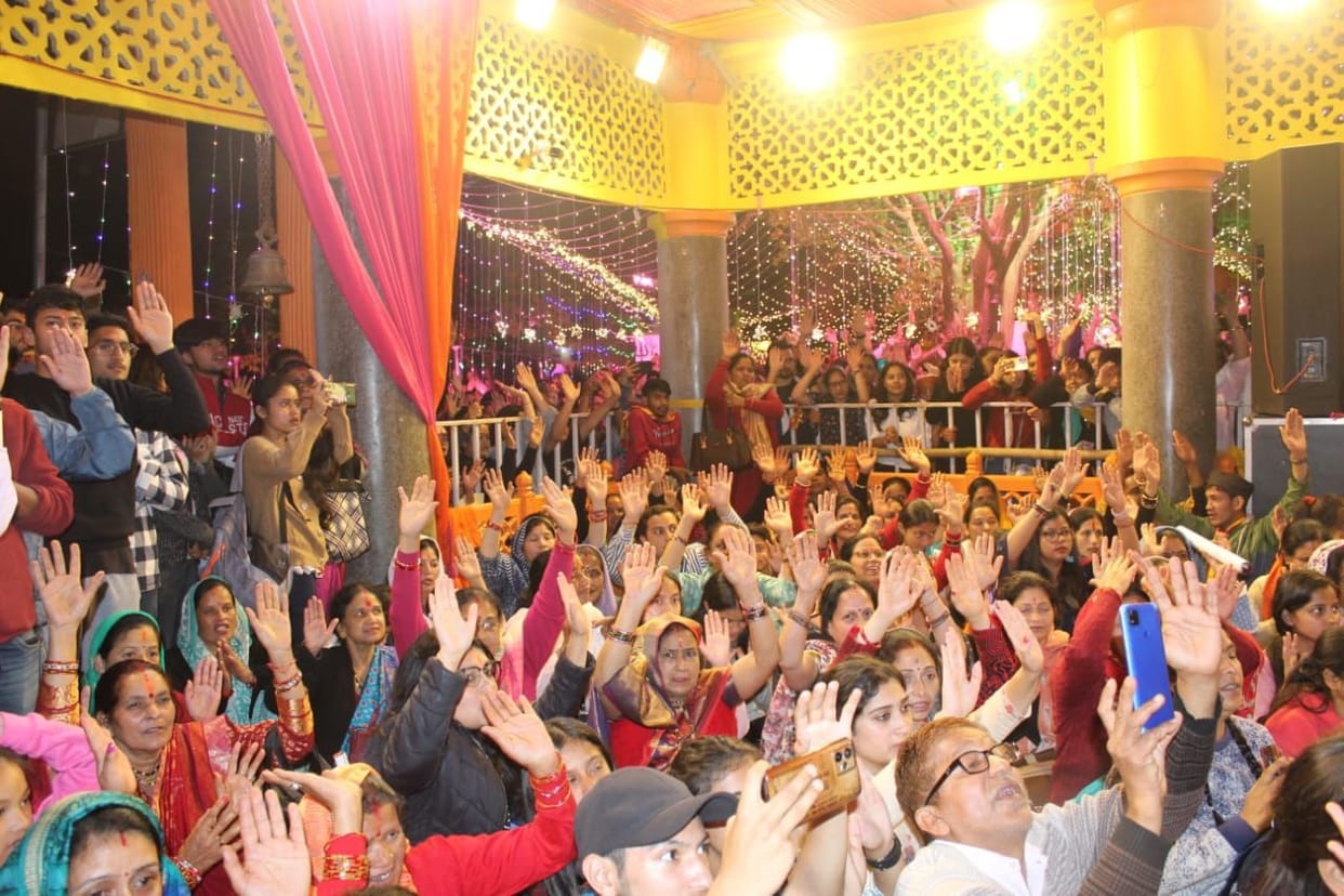 Wind of devotion in Nayana temple