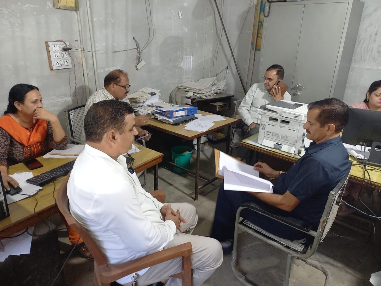 Five officers and employees arrived late in the raid by Chief Minister Flying Squad