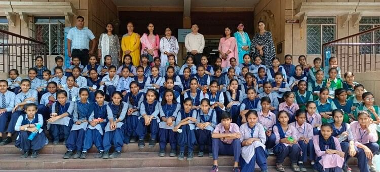 Daughters of Karna city learned culture and history in Dharmanagari.