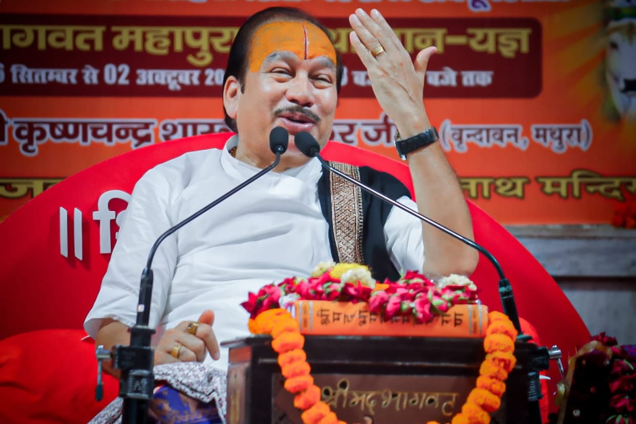 Only the one who overcomes anger deserves devotion: Krishnachandra Shastri