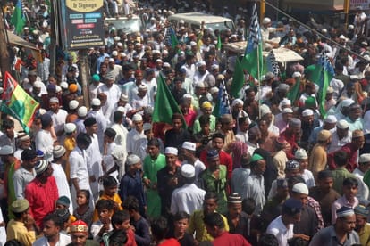 Government's inflow of blessings...leaf-leaf, flower-flower or Rasool