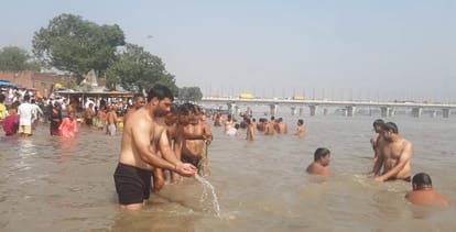 Pitru Paksha of virtue... Flood of faith gathered on Jaladan Purnima.
