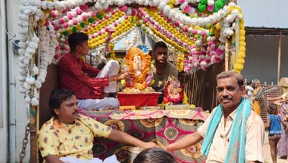 Devotees blew Abir-Gulal during immersion processions.