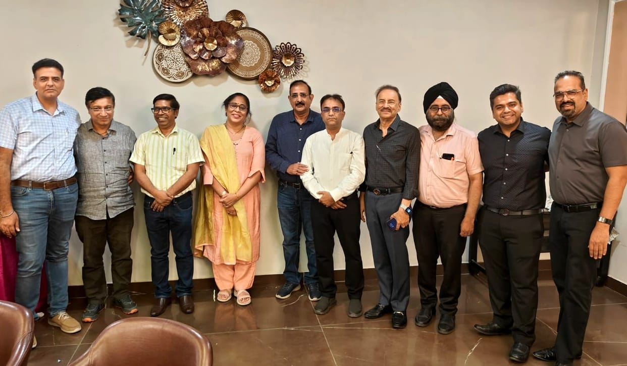 Dr. Mahesh Chandra becomes president of UP Nursing Home Association