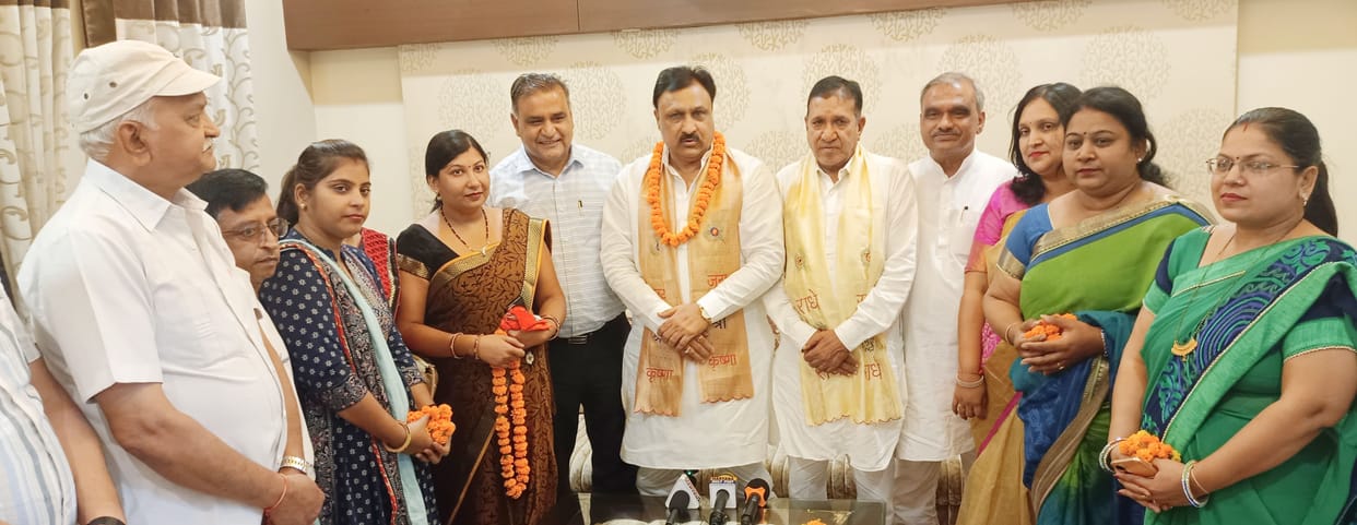 National holiday should be declared on the birth anniversary of Maharaja Agrasen: Bajrang Garg