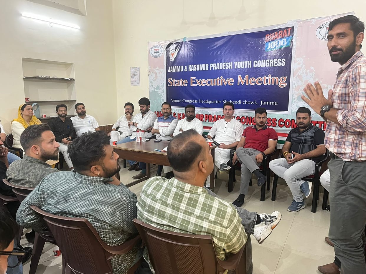 yuva congress, campaign