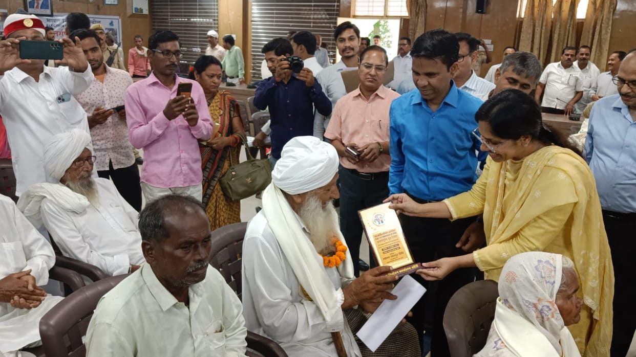 Senior and centenarian voters were happy to receive the honor