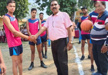 Now Madanlal Inter College team will play at divisional level