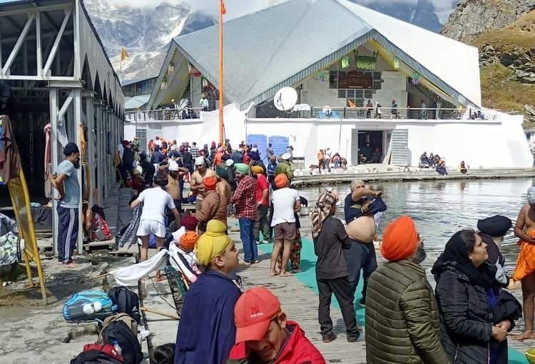 The doors of Hemkund Sahib will be closed on October 11.