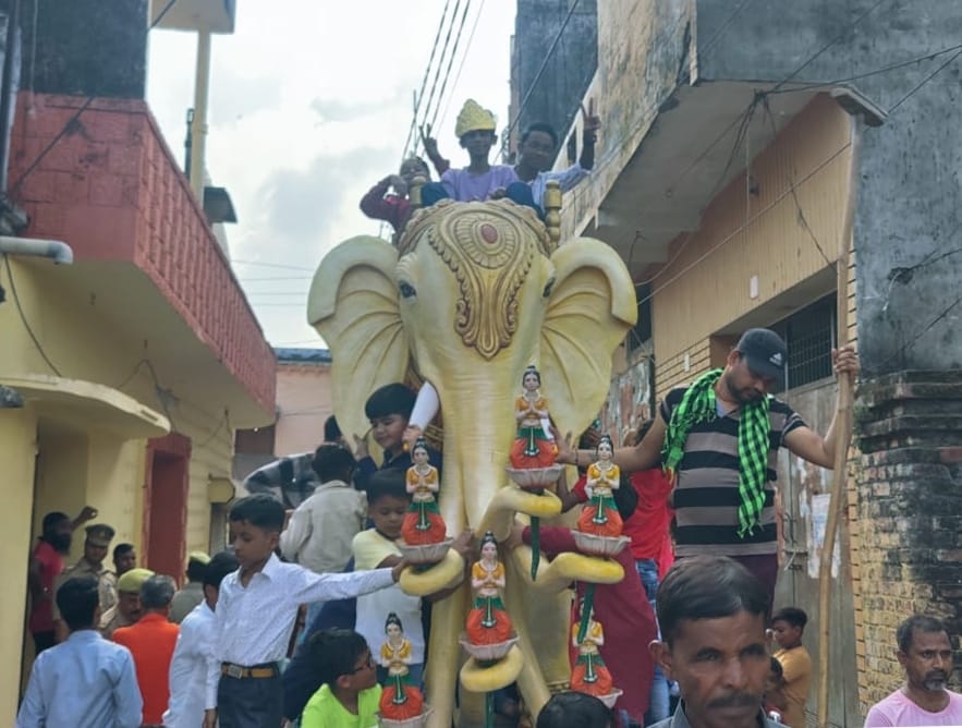 Took out grand Gajrath Yatra