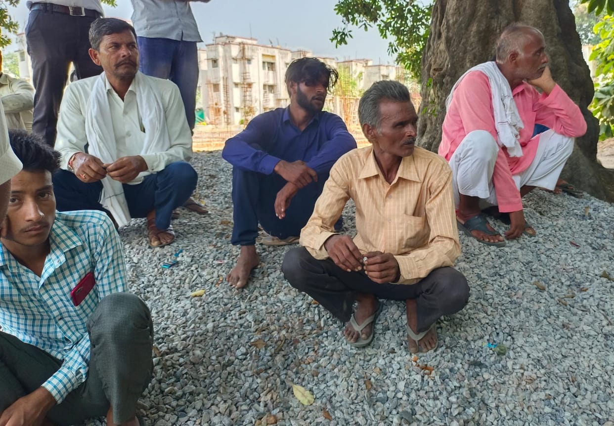 The body of a woman suffering from erosion was found hanging in the Panchayat building.