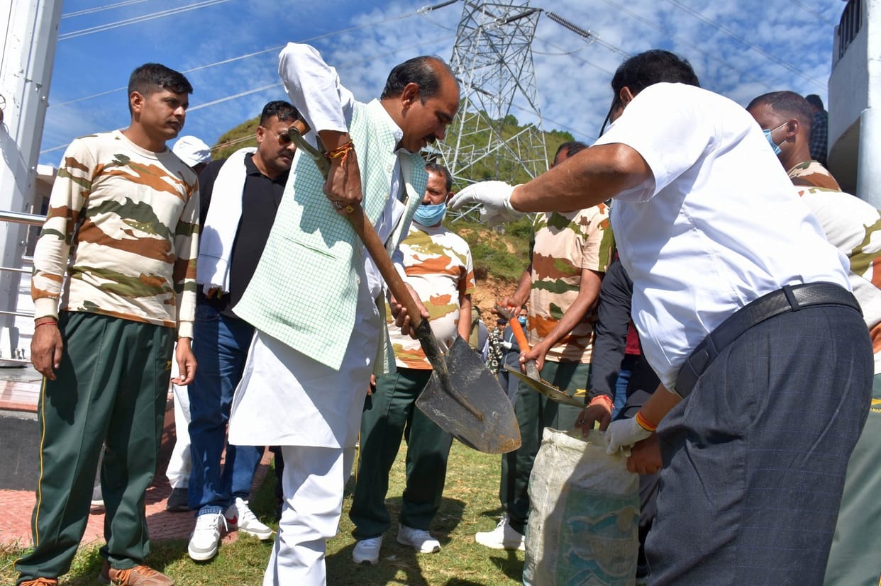Cleanliness campaign runs from Pithoragarh to Dharchula