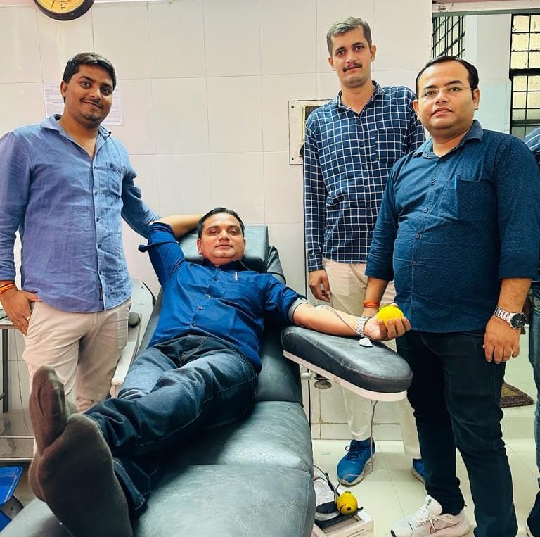 Doctor saved girl's life by donating blood