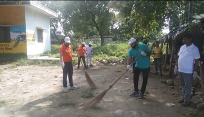 Schools and government offices should also be brightened in villages and towns