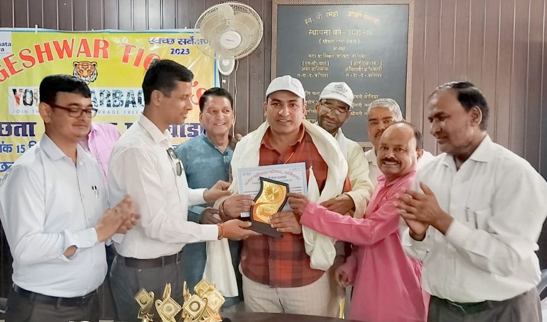 Municipality honored 38 cleanliness heroes