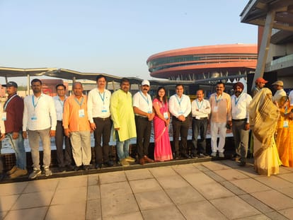 Heads and officers from the district reached Bharat Mandapam on the call of the Prime Minister
