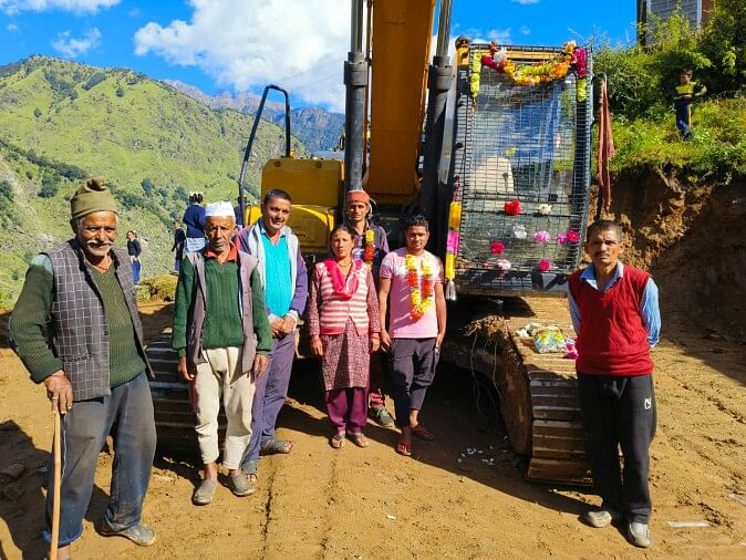 When JCB reached remote village Namik, the faces of the villagers lit up.