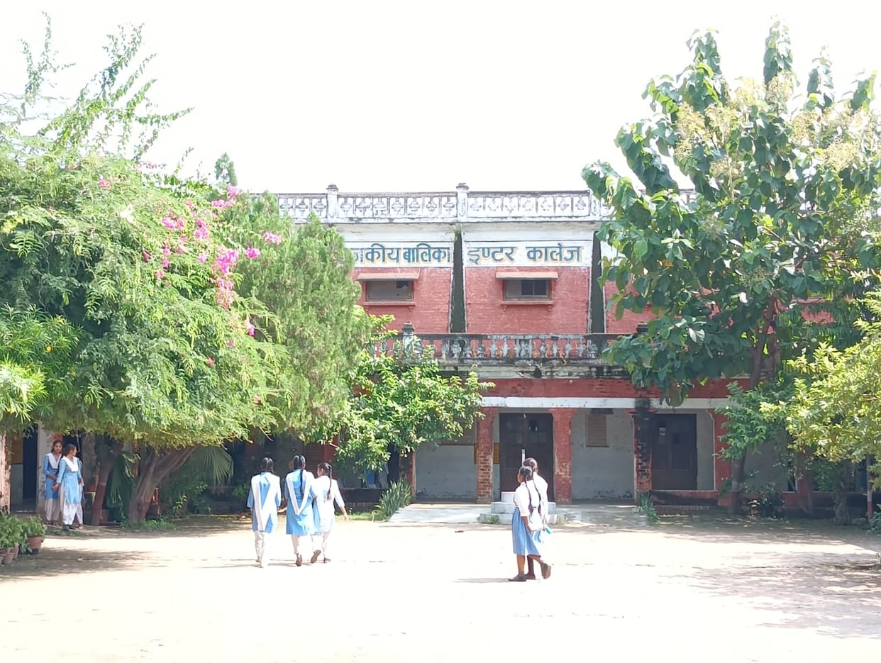 The responsibility of teaching 1958 girl students rests on the shoulders of 15 teachers.