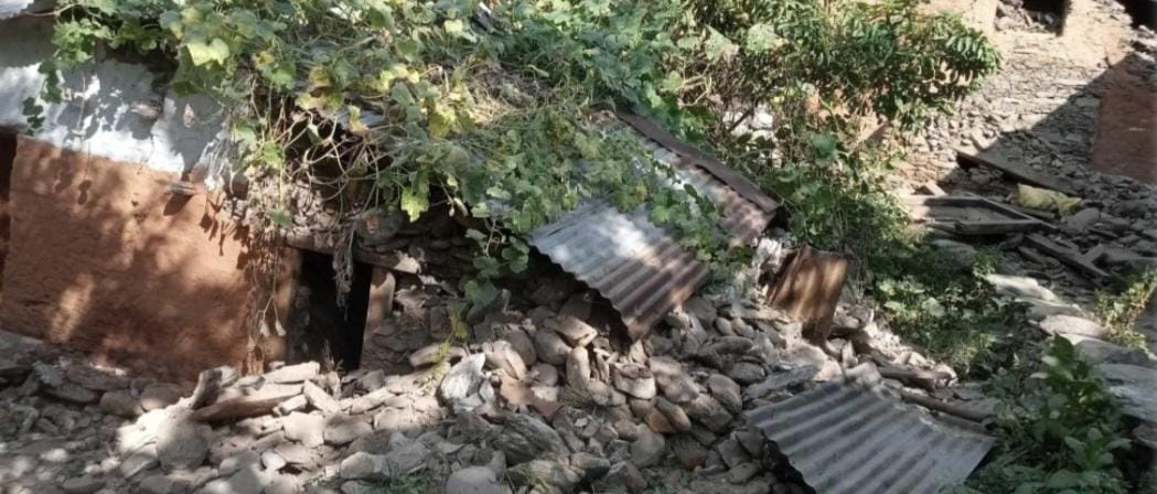 One missing, nine injured in Nepal earthquake, cracks in many houses