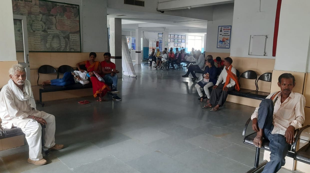 Patients kept waiting all day, did not get treatment