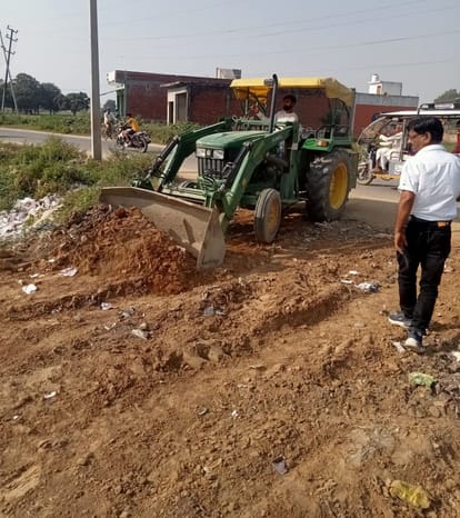 Revenue department team measured the land