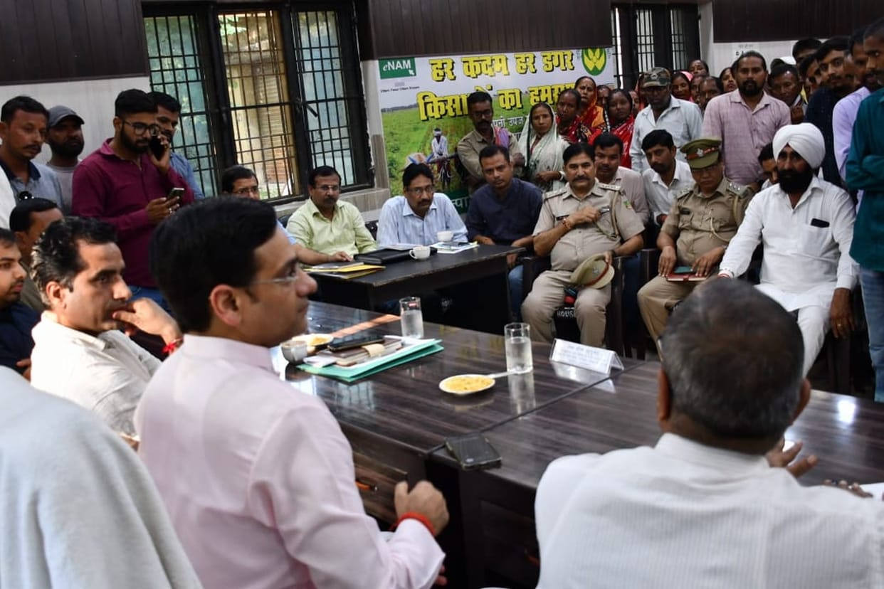 meeting of minister sorabh bahuguna