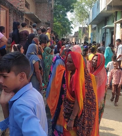 A young man died after falling from the roof