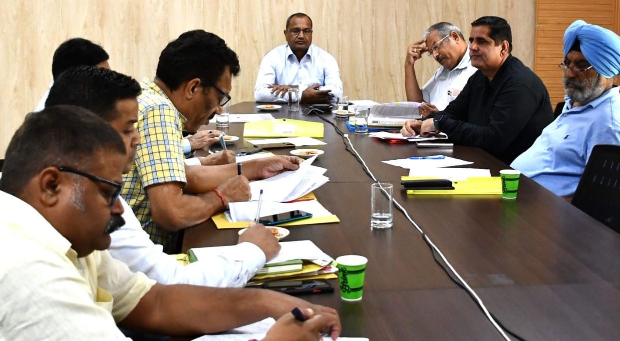 Meeting for sale of rice in usnagar