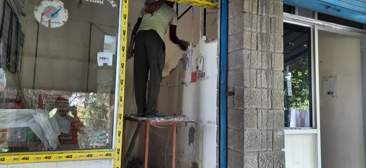 Wall of shop secretly broken in NIT Hamirpur