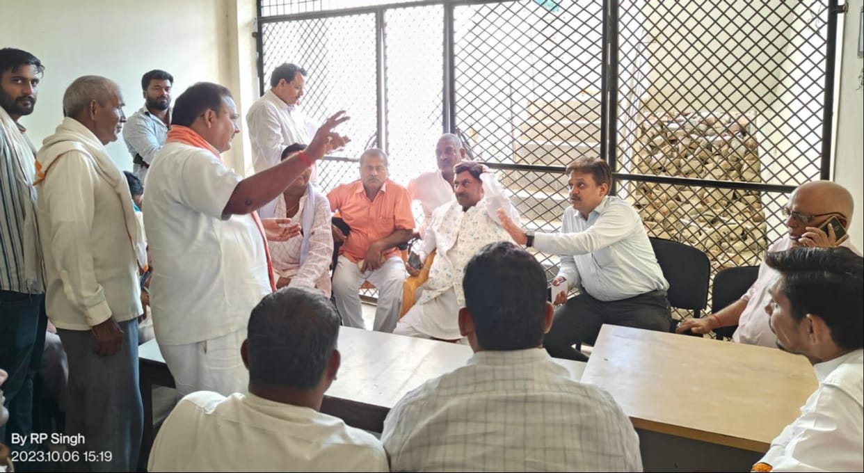 Problems due to construction of flyover without service lane